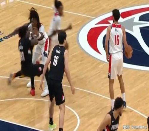 热议,萝卜曝光通,话内容,半岛体育平台,半岛体育官方网站,半岛体育登录入口,半岛体育app下载