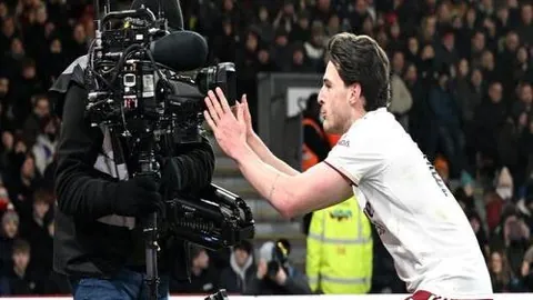 克劳奇替补登场双响，杜德克伤退，利物浦与切尔西传奇之战再现